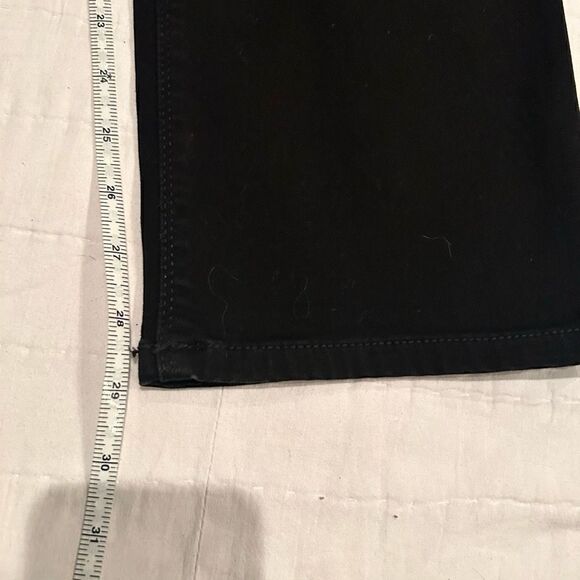 Lee perfect fit straight leg 10 medium black EUC Msrp 39 - Picture 7 of 11